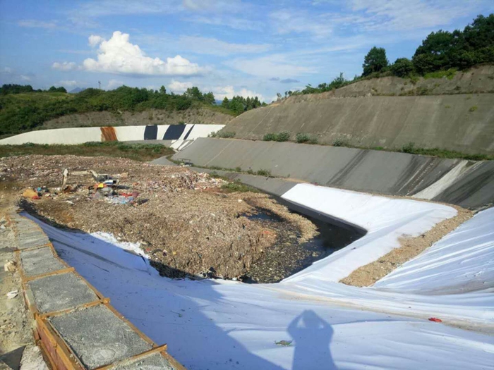 岳池垃圾填埋場土工膜